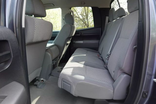 2010 Toyota Tundra Double Cab - Image 17