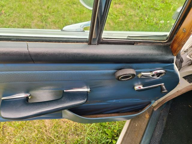 1967 Mercedes 200d - Image 11