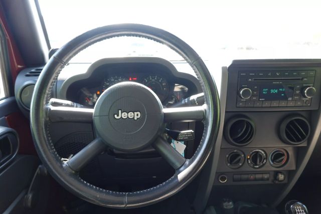 2007 Jeep Wrangler - Image 9