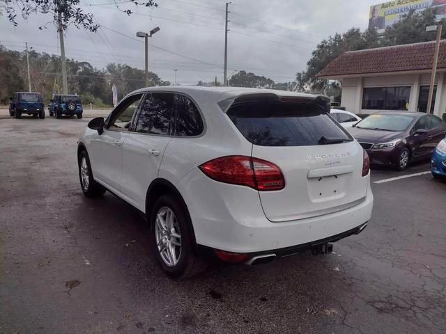 Year}} PORSCHE CAYENNE SUV WHITE AUTOMATIC - Elite Automall LLC in Tavares,FL,28.81693, -81.72783