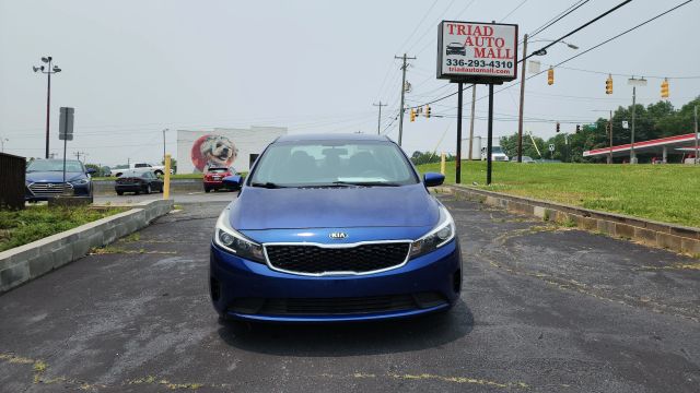 2018 Kia Forte - Image 2