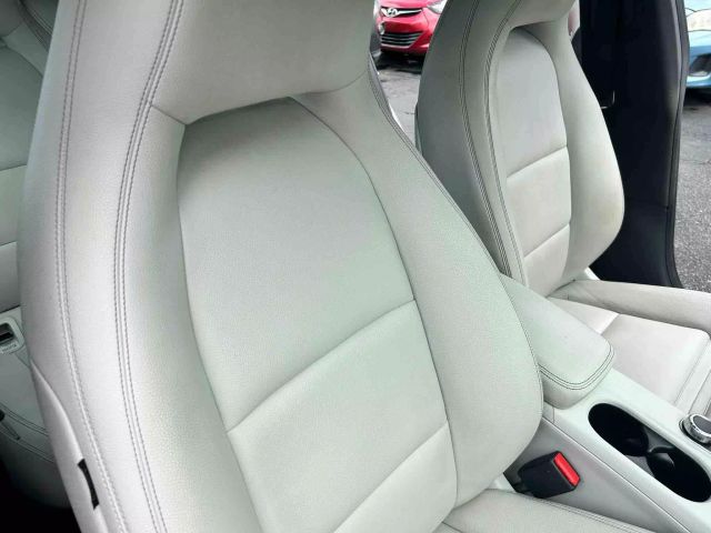 2017 Mercedes-benz Cla Cla 250 4matic Coupe 4d - Image 32