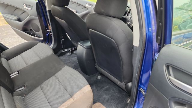 2018 Kia Forte - Image 18
