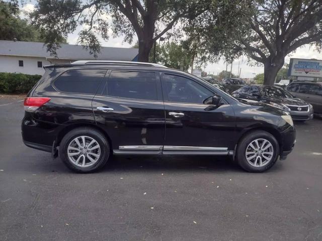 Year}} NISSAN PATHFINDER SUV BLACK AUTOMATIC - Elite Automall LLC in Tavares,FL,28.81693, -81.72783