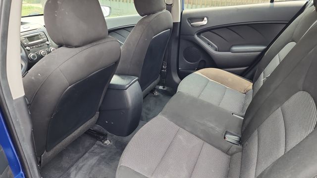 2018 Kia Forte - Image 21