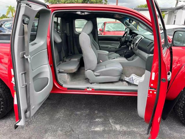 2009 Toyota Tacoma Access Cab Pickup 4d 6 Ft - Image 19