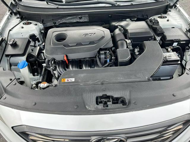 2017 Hyundai Sonata Sport Sedan 4d - Image 33