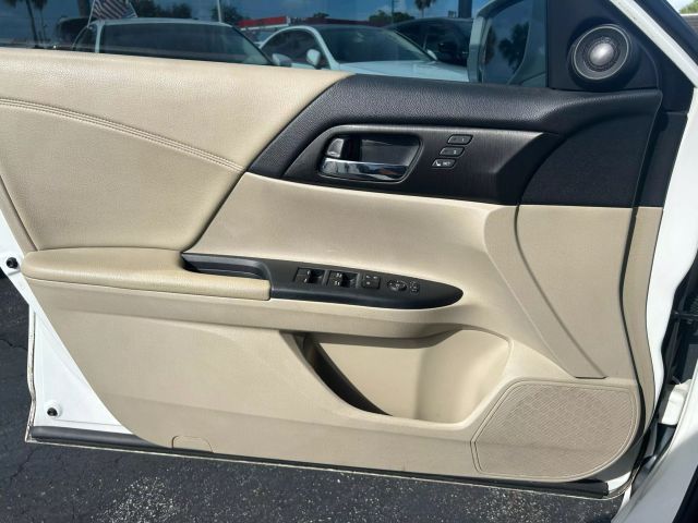 2013 Honda Accord Ex-l Sedan 4d - Image 32