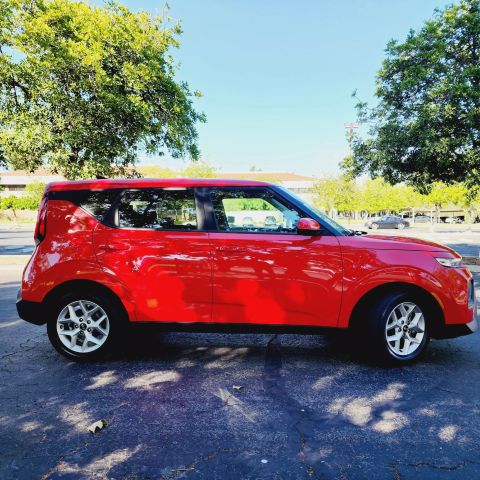 2021 Kia Soul - Image 4