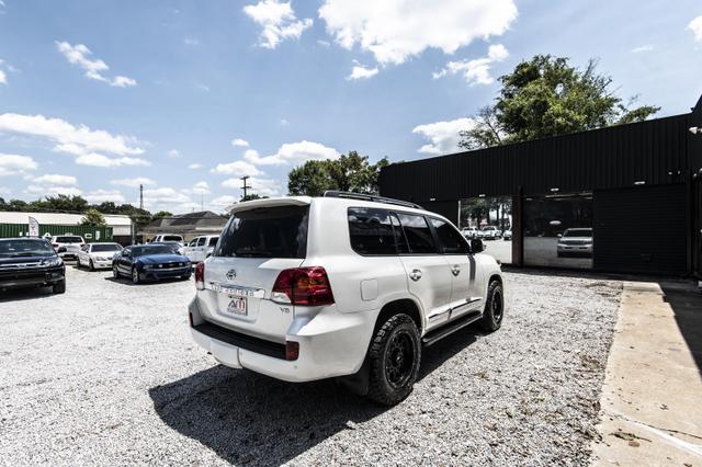 2015 TOYOTA LAND CRUISER SUV WHITE AUTOMATIC - Auto Masters of Carolinas