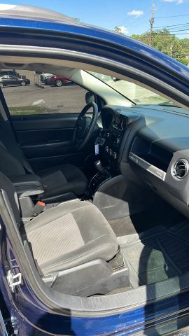 2017 Jeep Compass - Image 7