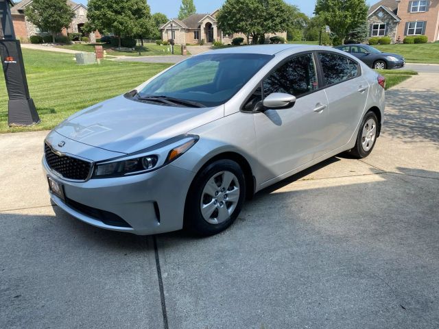 2017 Kia Forte - Image 1