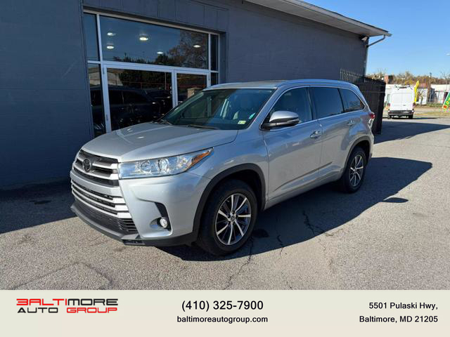 Toyota Highlander's photo