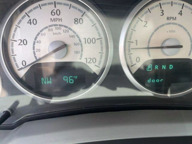 2010 CHRYSLER TOWN & COUNTRY PASSENGER SILVER AUTOMATIC - Elite Automall LLC in Tavares,FL,28.81693, -81.72783