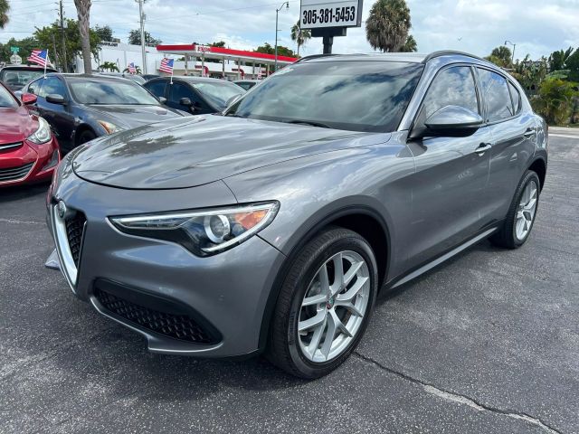 2018 Alfa Romeo Stelvio Ti Sport Suv 4d - Image 3