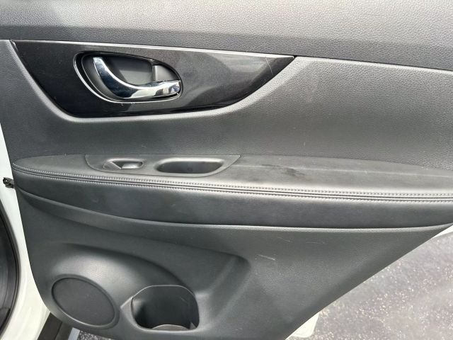 2018 Nissan Rogue Sv Sport Utility 4d - Image 30