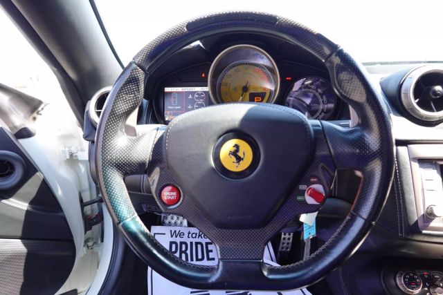 2014 Ferrari California - Image 14