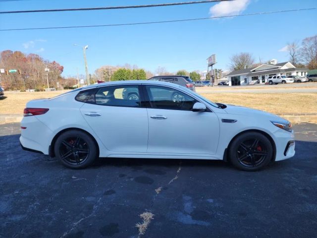 2019 Kia Optima - Image 4