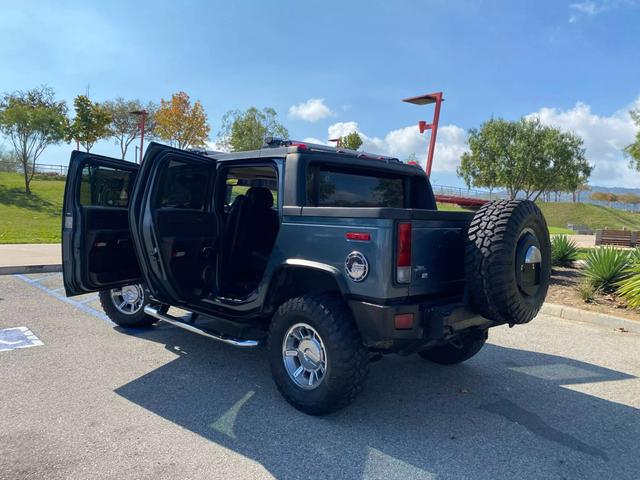 2005 Hummer H2 Base photo 10