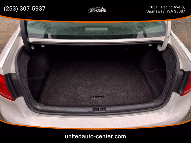 2012 Volkswagen Passat - Image 18