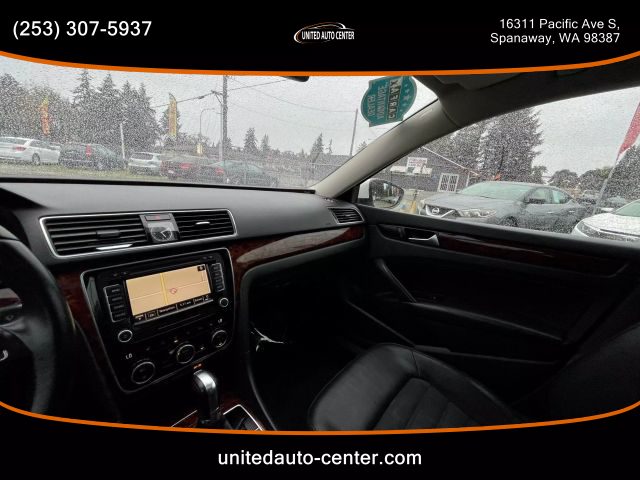 2012 Volkswagen Passat - Image 10