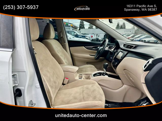 2016 Nissan Rogue - Image 18