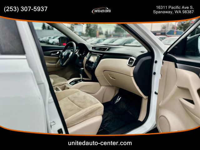 2016 Nissan Rogue - Image 17
