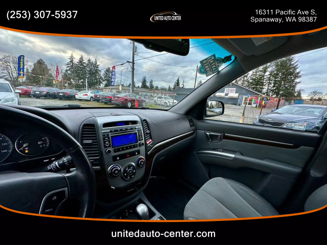 2012 Hyundai Santa Fe - Image 10