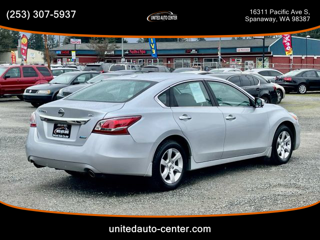 2013 Nissan Altima - Image 4