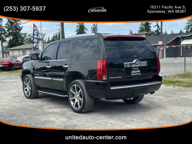 2007 Cadillac Escalade - Image 2