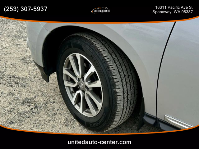 2015 Nissan Pathfinder - Image 24
