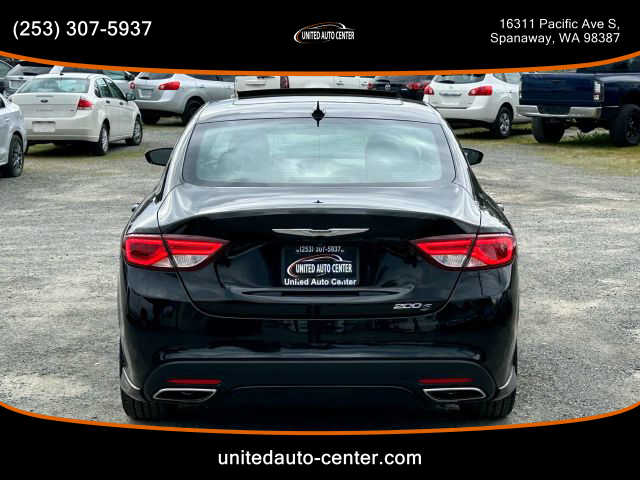 2015 Chrysler 200 - Image 5