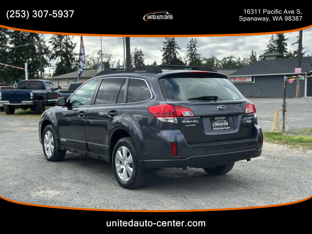 2010 Subaru Outback - Image 2