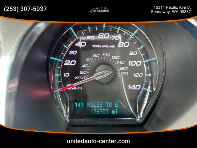 2011 Ford Taurus - Image 18