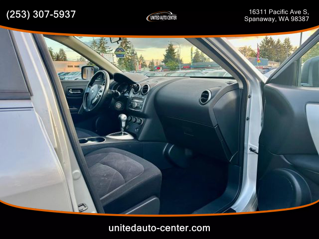 2011 Nissan Rogue - Image 16