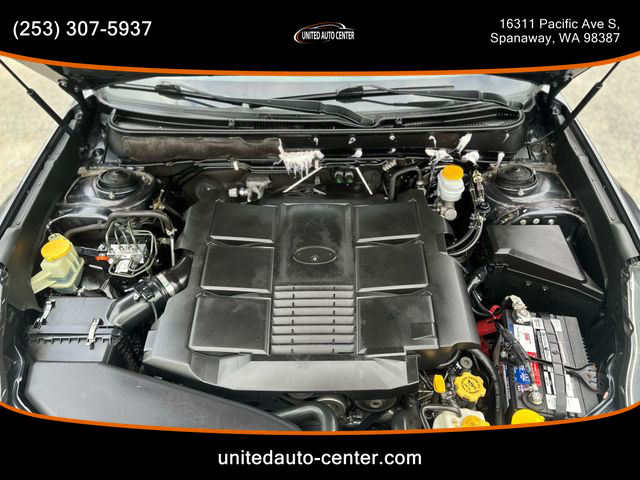 2010 Subaru Outback - Image 16