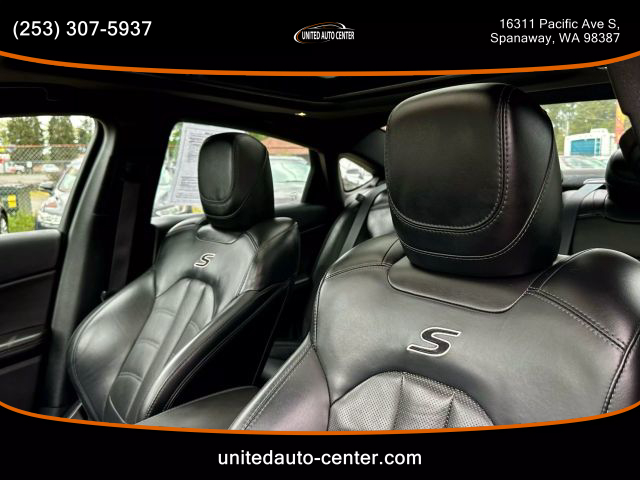 2015 Chrysler 200 - Image 15