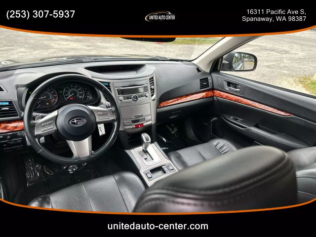2010 Subaru Outback - Image 13