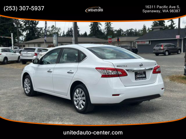2015 Nissan Sentra - Image 2