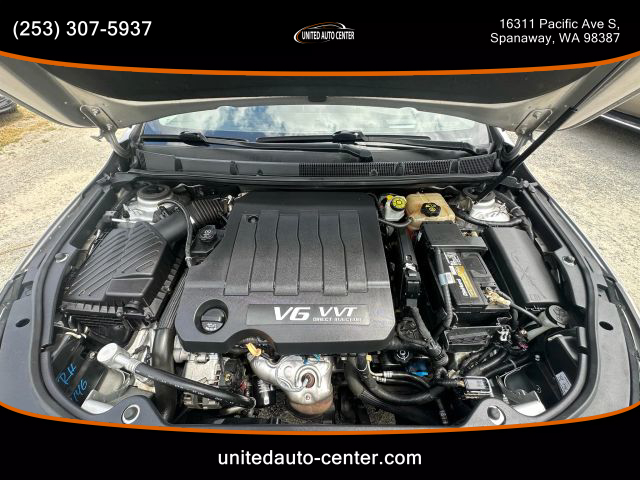 2011 Buick Lacrosse - Image 13