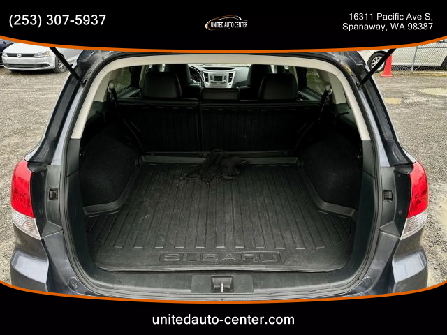 2014 Subaru Outback - Image 17