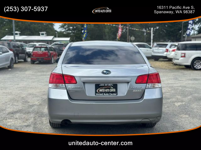 2010 Subaru Legacy - Image 3