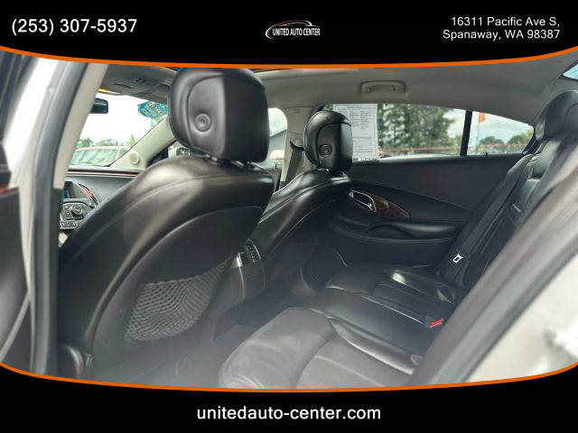 2011 Buick Lacrosse - Image 11