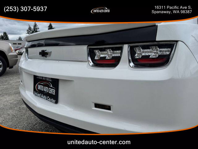 2013 Chevrolet Camaro - Image 15
