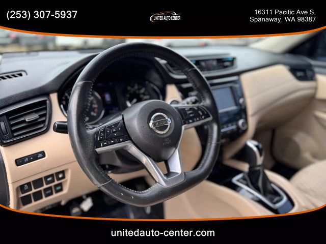2018 Nissan Rogue - Image 12