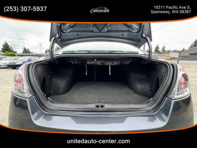2010 Nissan Altima - Image 13