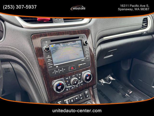 2015 Chevrolet Traverse - Image 16