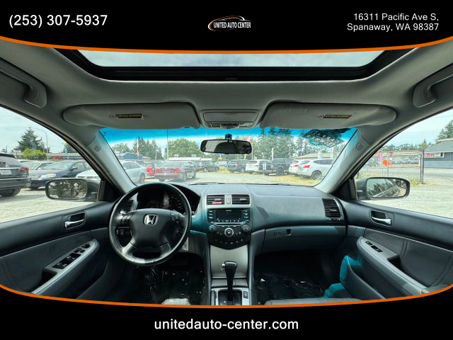 2003 Honda Accord - Image 13