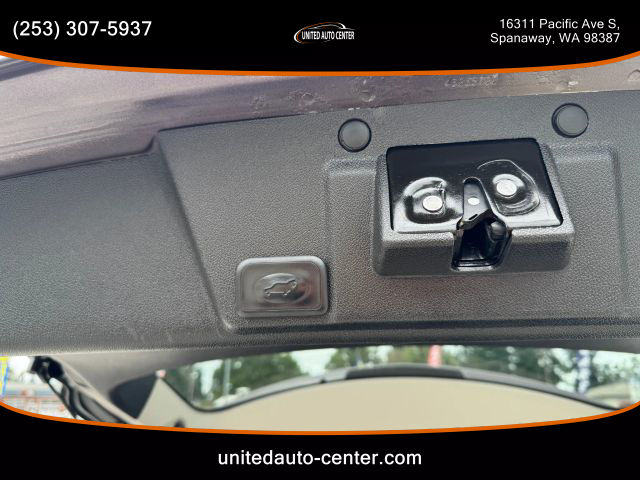 2015 Chevrolet Traverse - Image 18