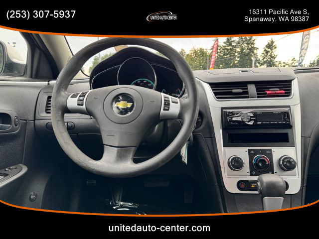 2011 Chevrolet Malibu - Image 11